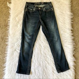 Seven7 dark wash cropped jeans, size 27